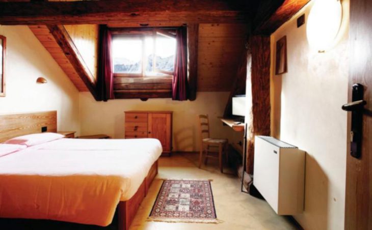 La Mirandola Hotel, Passo Tonale, Bedroom